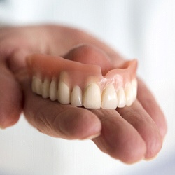 picture of full dentures
