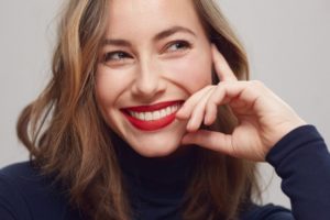 woman smiling with whiter teeth
